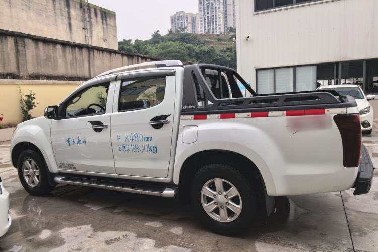 Used Isuzu D-MAX 2015 2.5T 4x4 Manual Base Version 4JK1