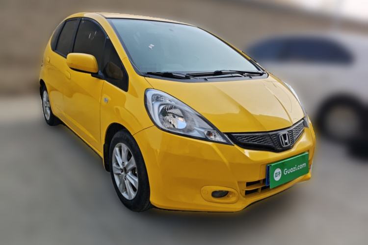 Used Honda Fit 2011 1.3L manual Comfort version
