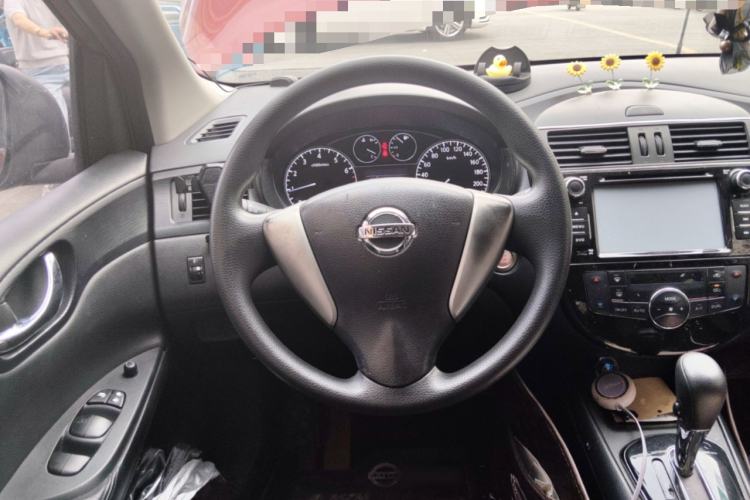 Used Nissan Tiida 2011 1.6L CVT Smart Version Steering Wheel