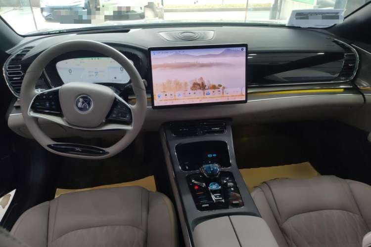 Used BYD Han 2024 DM-i Glory Edition 121KM Premium Model