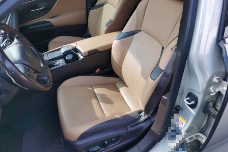 Used Lexus ES 2018 300h Premier Edition China VI Standard Left Front Seat
