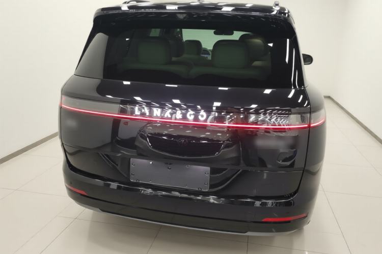 Used Lynk & Co 900 2025 2.0T Exploration Edition