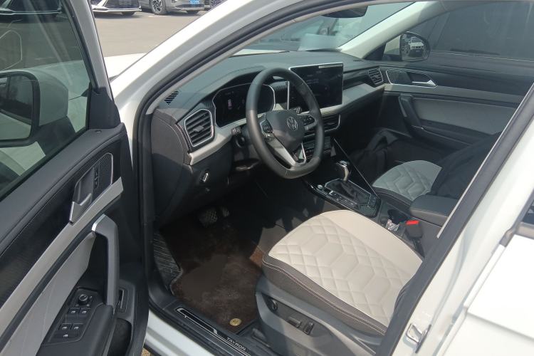 Used Volkswagen Tayron 2024 300TSI Two-Wheel-Drive Luxury Plus Advanced Version Driver Seat