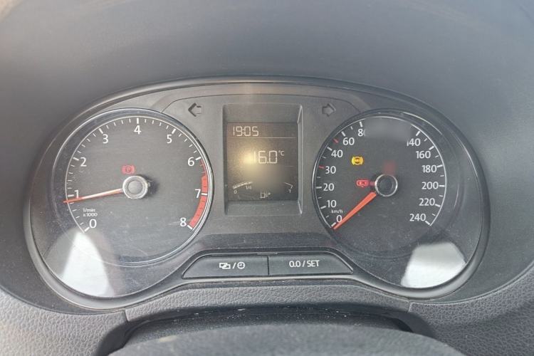 Used Volkswagen Polo 2016 1.4L Manual Fashion Model