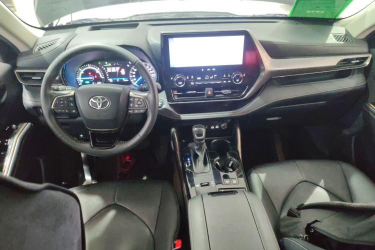 Used Toyota Highlander 2023 2.5L Smart Electric Hybrid Dual-Engine 4x4 Knight Edition 7 Seats
