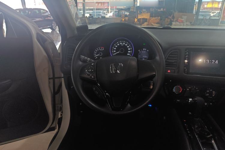 Used Honda Vezel 2020 1.5L CVT Pioneer Edition
