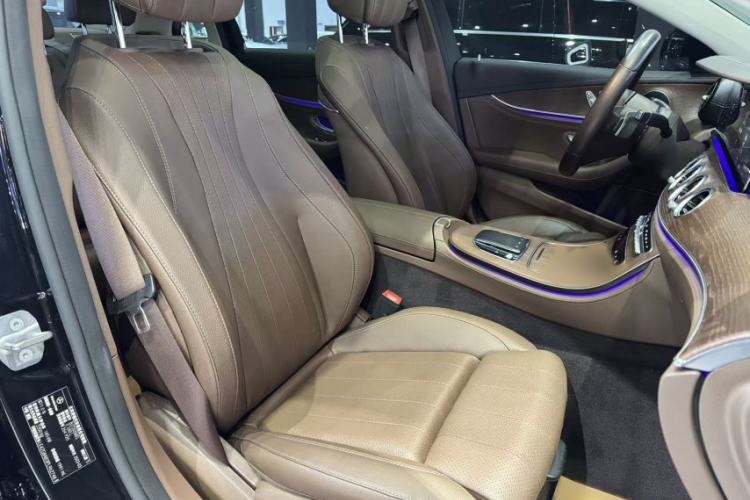 Used Mercedes-Benz E-Class 2023 Facelift E 260 L
