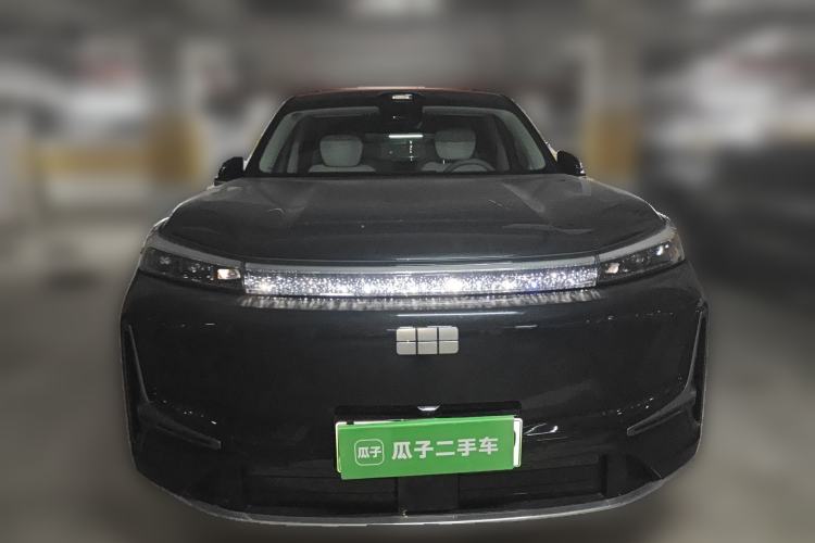 Used Geely Galaxy M9 2025 Model 210km Four-Wheel-Drive Leading Edition
