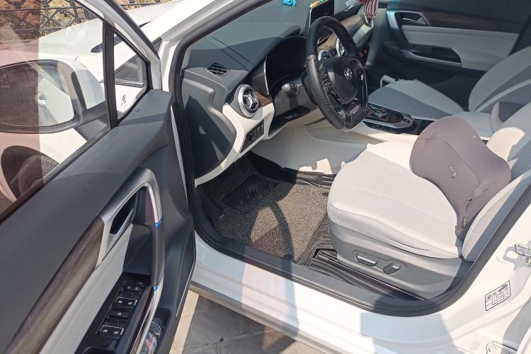 Used BAIC Beijing EU5 2018 R500 Smart Wind Edition Driver Seat