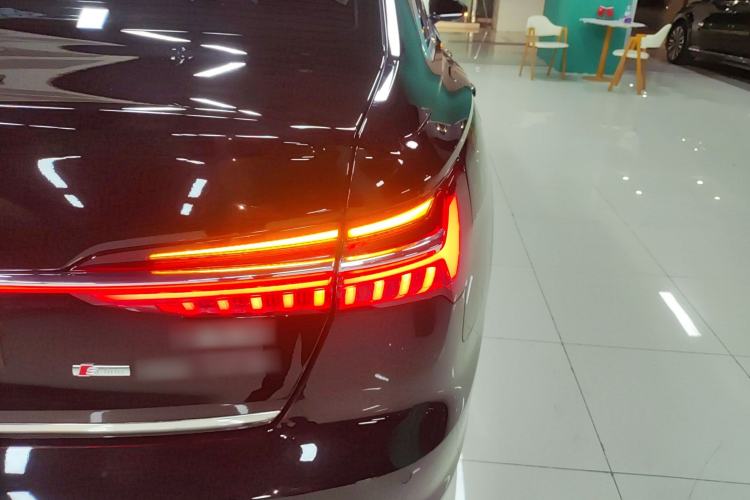 Used Audi A6L 2022 45 TFSI Prestige Elegant Edition
