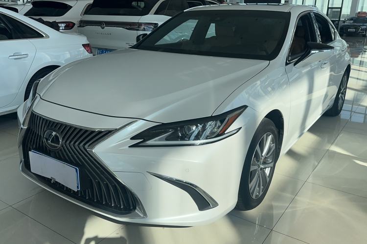 Used Lexus ES 2020 200 Excellence Edition Exterior 3