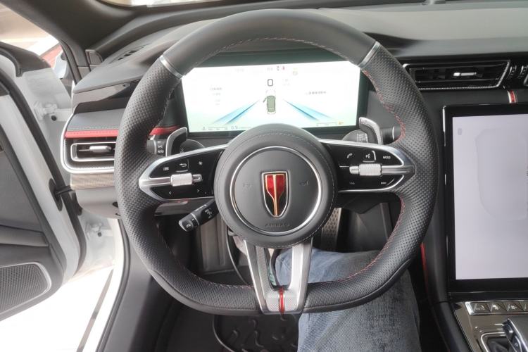 Used Hongqi H6 2024 2.0T ZhiShang Version
