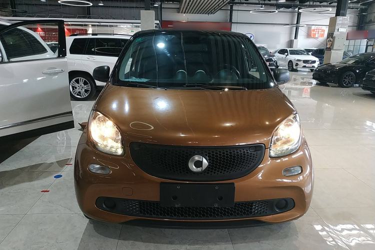 Used smart forfour 2016 1.0L 52 kW Dynamic Edition
