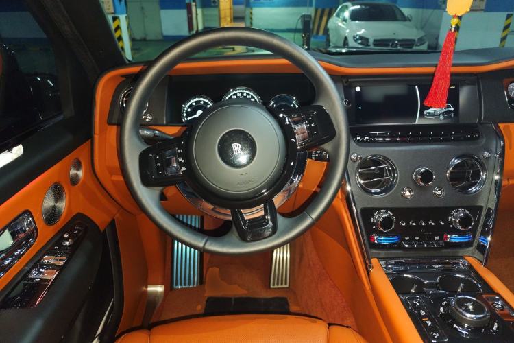 Used Rolls-Royce Cullinan 2018 Five-Seater Version
