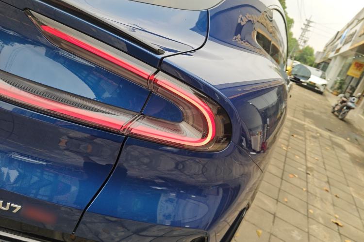 Used Xiaomi Auto YU7 2025 Ultra-Long Range High-Performance All-Wheel-Drive Max Edition Exterior 3