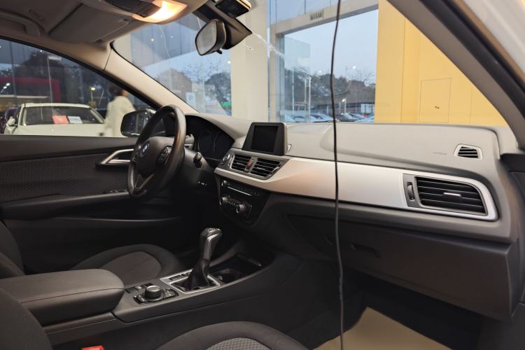 Used BMW 1 Series 2018 118i Fashion Model
