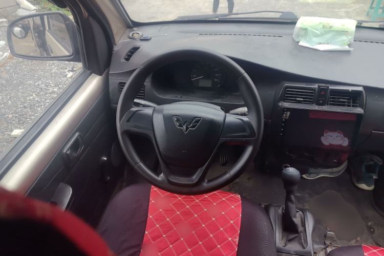 Used Wuling Rongguang 2011 1.2L Base Version