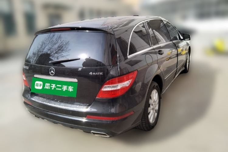 Used Mercedes-Benz R-Class 2017 R 320 4MATIC Business Edition Prestige Model