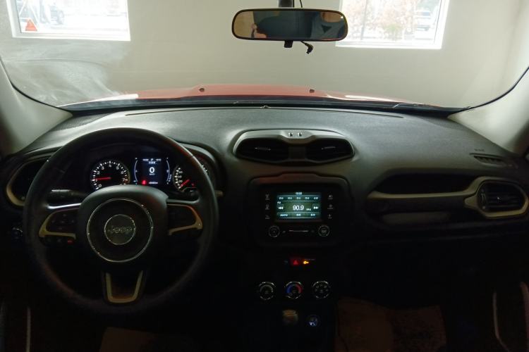 Used Jeep Renegade 2017 180T Automatic High-Energy Version