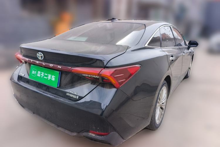 Used Toyota Avalon 2019 Dual-Engine 2.5L XLE Prestige Version China VI Standard

