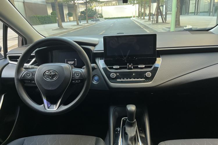 Used Toyota Corolla 2023 1.8L Smart Electric Hybrid Dual-Motor Elite Edition Interior 6