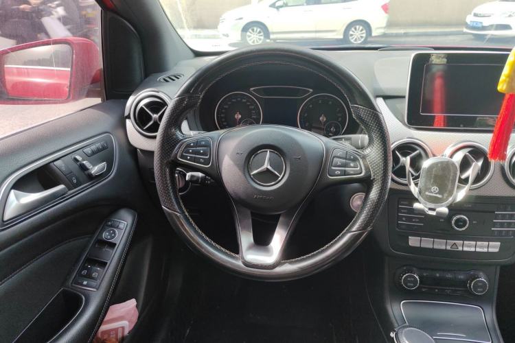Used Mercedes-Benz B-Class 2015 B 200 Fashion Model
