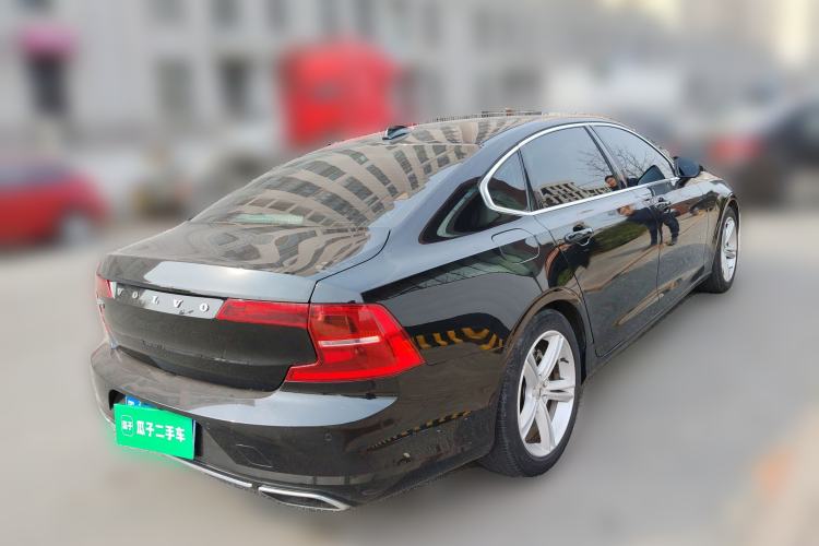 Used Volvo S90 2018 T4 Zhiyuan Edition
