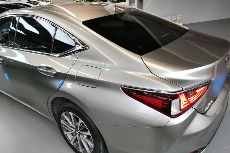 Used Lexus ES 2021 200 Excellence Edition