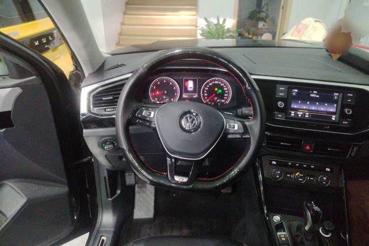 Used Volkswagen Tayron 2019 330TSI Two-Wheel-Drive Luxury Version China V Emission Standard
