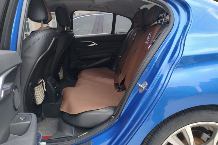 Used BMW 1 Series 2017 120i Design Package Model