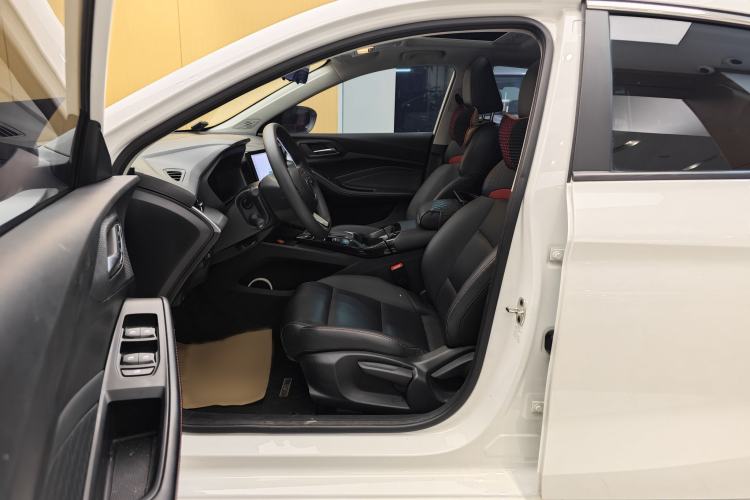 Used MG 5 2022 180 DVVT CVT Youth Luxury Edition
