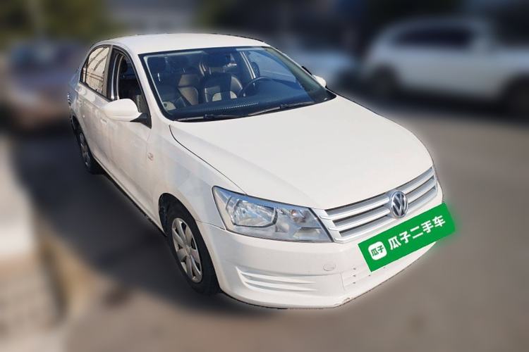 Used Volkswagen Santana 2015 1.6L Manual Fashion Edition Front Right 45 Deg