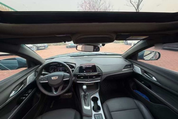 Used Cadillac CT4 2023 25T Luxury Model Interior 2