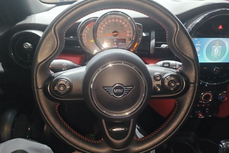 Used MINI 2021 1.5T Three-Door Sharp Edition Steering Wheel