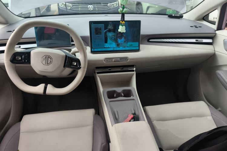 Used MG 4 EV 2026 Model 437 Composed Edition Center Console