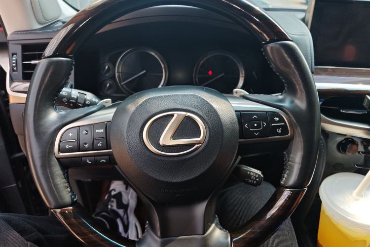 Used Lexus LX 2019 570 Dynamic Luxury Edition
