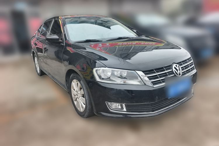 Used Volkswagen Lavida 2013 1.6L Automatic Comfort Edition
