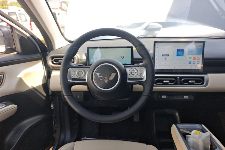 Used Wuling Bingo PLUS 2024 510 km Range 5-Seater Version Steering Wheel