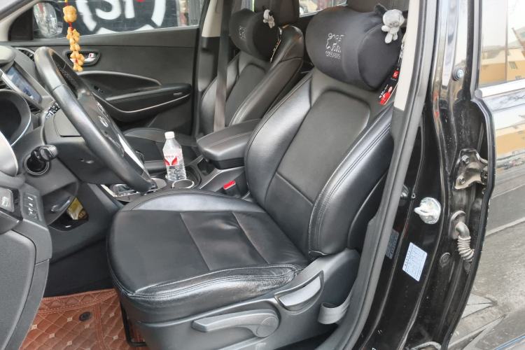 Used Hyundai Santa Fe 2013 2.4L Automatic 4x4 Comfort Edition Left Front Seat