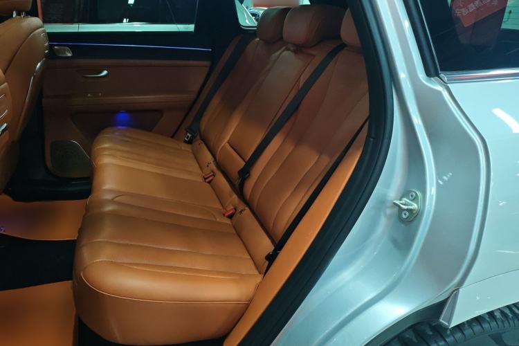 Used Hima AITO M7 2024 1.5T Intelligent Driving All-Wheel Drive Pro Version 5 Seats Ternary Lithium Battery
