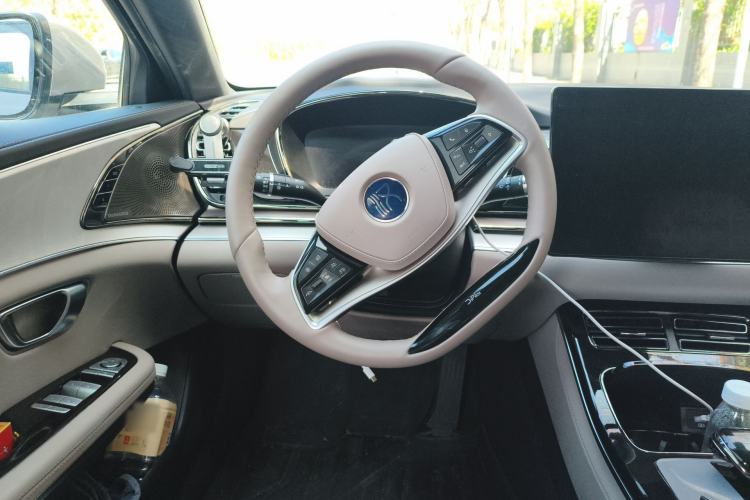 Used BYD Han 2025 DM-i 125KM Prestige Model Steering Wheel