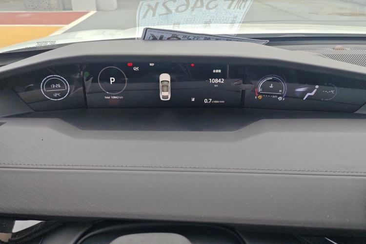 Used CHANGAN UNI-V 2024 1.5T Smart Navigation Version
