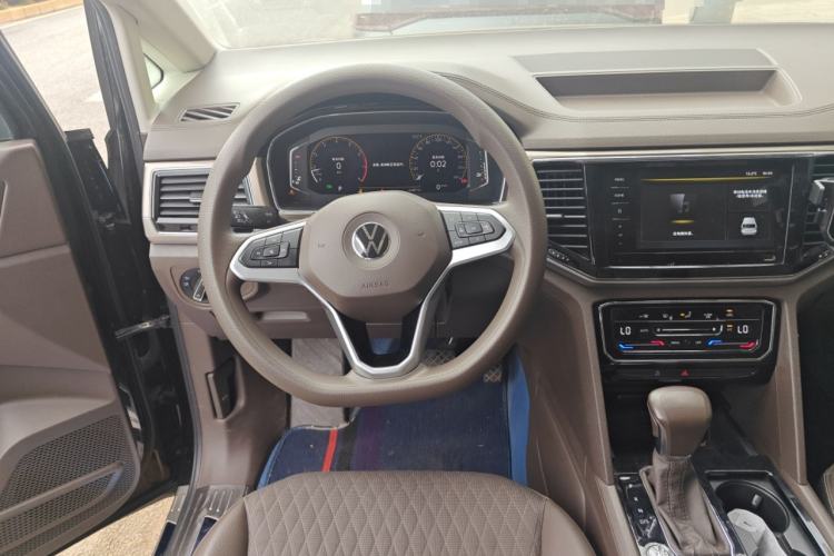 Used Volkswagen Viloran 2020 330TSI Business Edition
