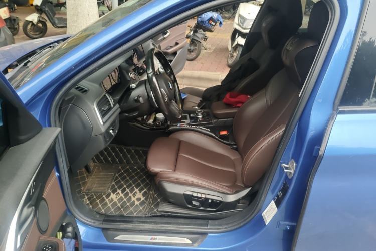 Used BMW 1 Series 2019 120i M Sport Package Left Front Seat