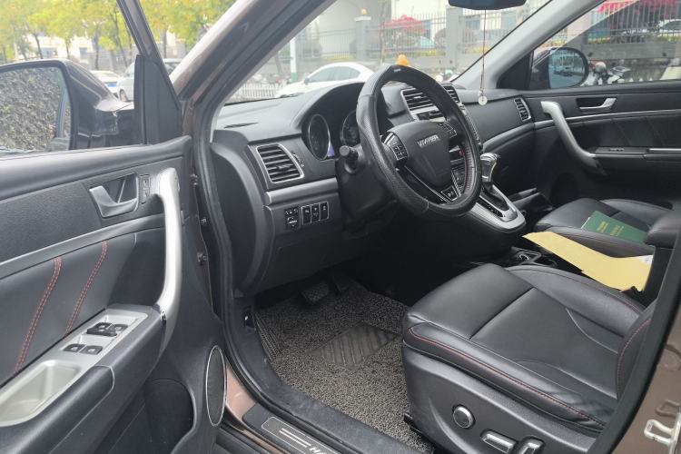 Used Haval H6 2015 Sport Edition 1.5T Automatic Two-Wheel Drive Luxury Model
