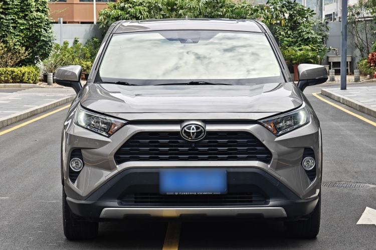 Used Toyota RAV4 2020 2.0L CVT Two-Wheel Drive Fashion Edition
