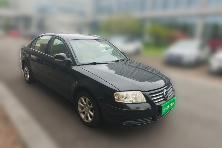 Used Volkswagen Passat 2007 2.0L Manual Standard Edition Front Right 45 Deg