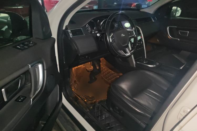 Used Land Rover Discovery Sport 2018 240 PS SE Version Driver Seat