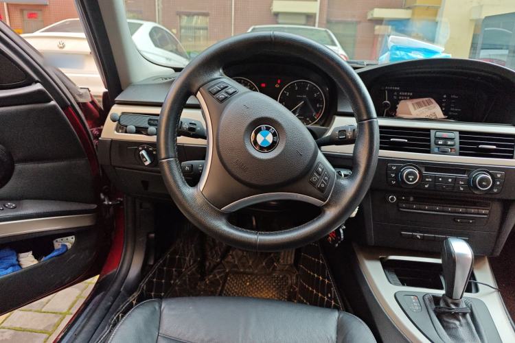 Used BMW 3 Series 2010 320i Luxury Model