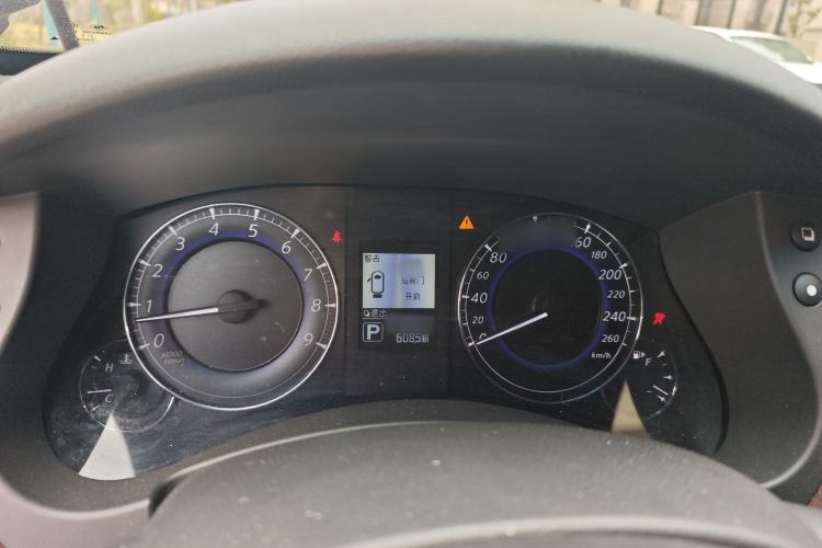 Used Infiniti QX50 2015 2.5L Enjoyment Edition Instrument Cluster